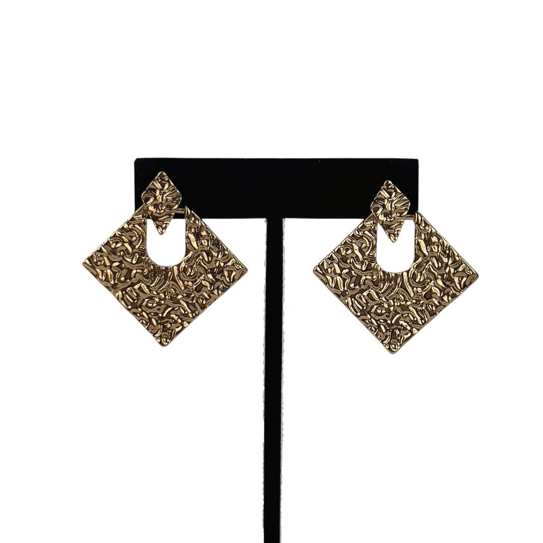 Hammered Gold Drop Diamond Earring