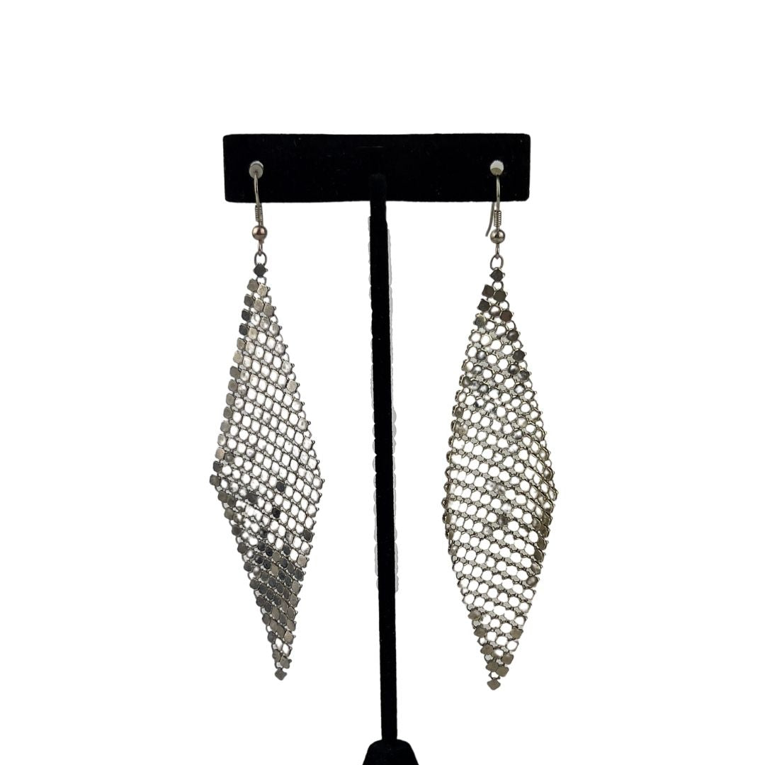 Silver Chain Mail Earrings in Diamond Shape