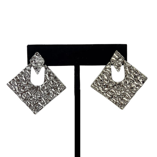 Hammered Silver Drop Diamond Shape Earring