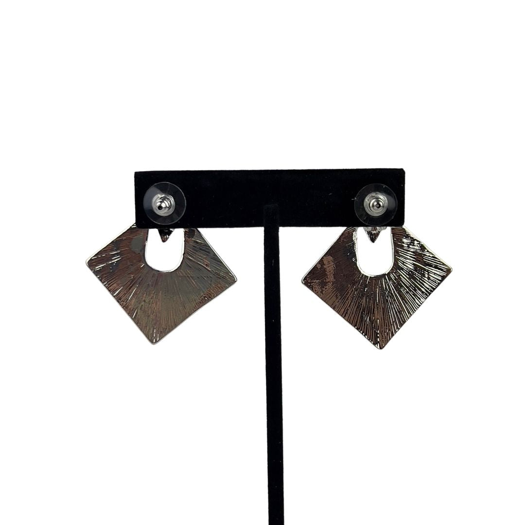 Hammered Silver Drop Diamond Shape Earring