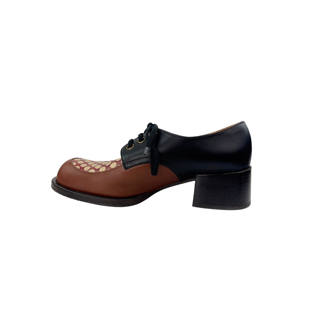 Chie Mihara Brown Oxford with Polka Dots