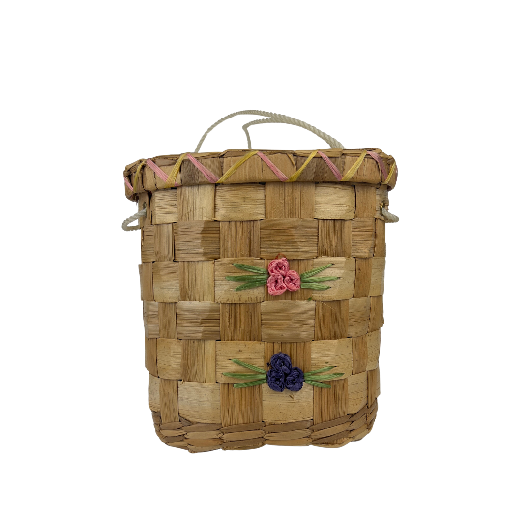 70's Basket Bag with Floral Embroidery